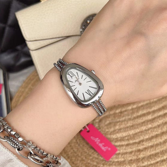 Snake Head High-grade Tassel Chain Women's Quartz Watch ( Free shipment, 10 days Shipment, No DHL)